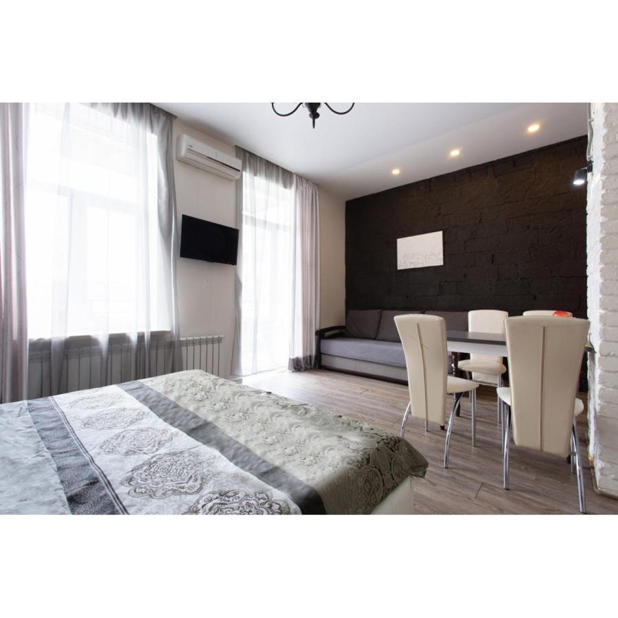 Studio Apartments In The City Center Κχαρκίβ Εξωτερικό φωτογραφία